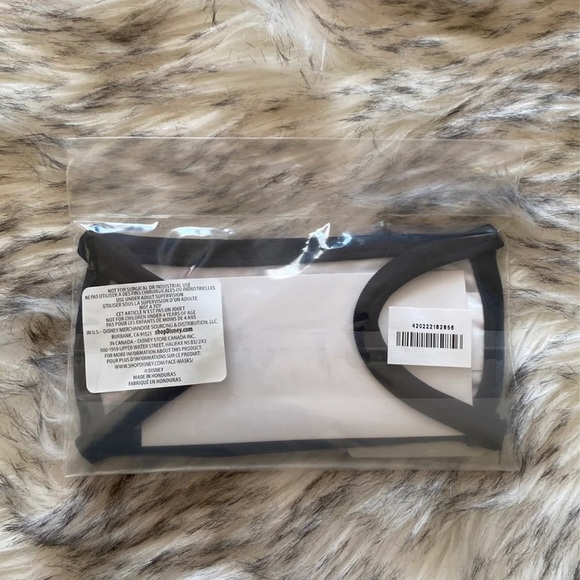 DISNEY Plaid Mickey Mouse Cloth Face Mask - Picture 3 of 3